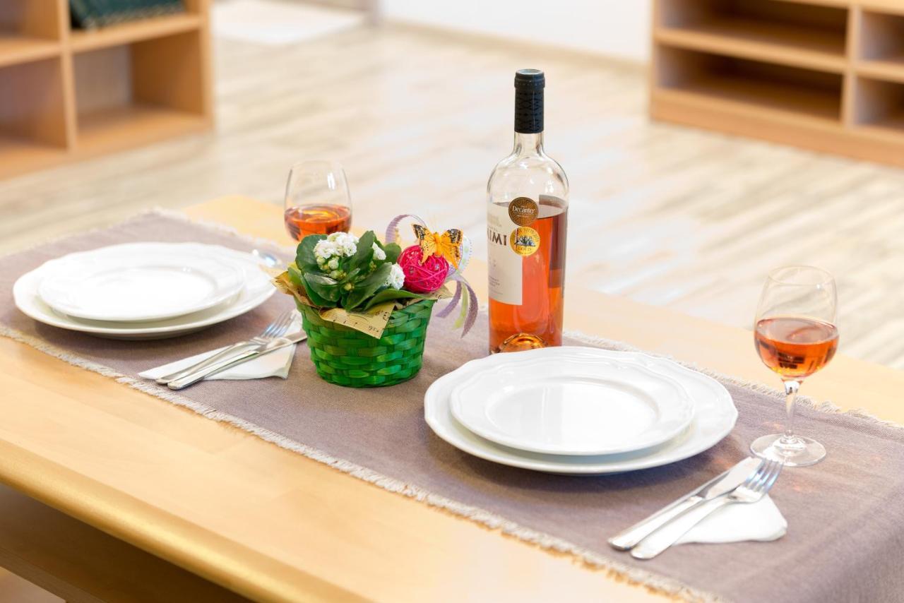 Romexpo Apartment Luxury - Aproape De Centru Si Parc Herastrau! Bukarest Eksteriør billede