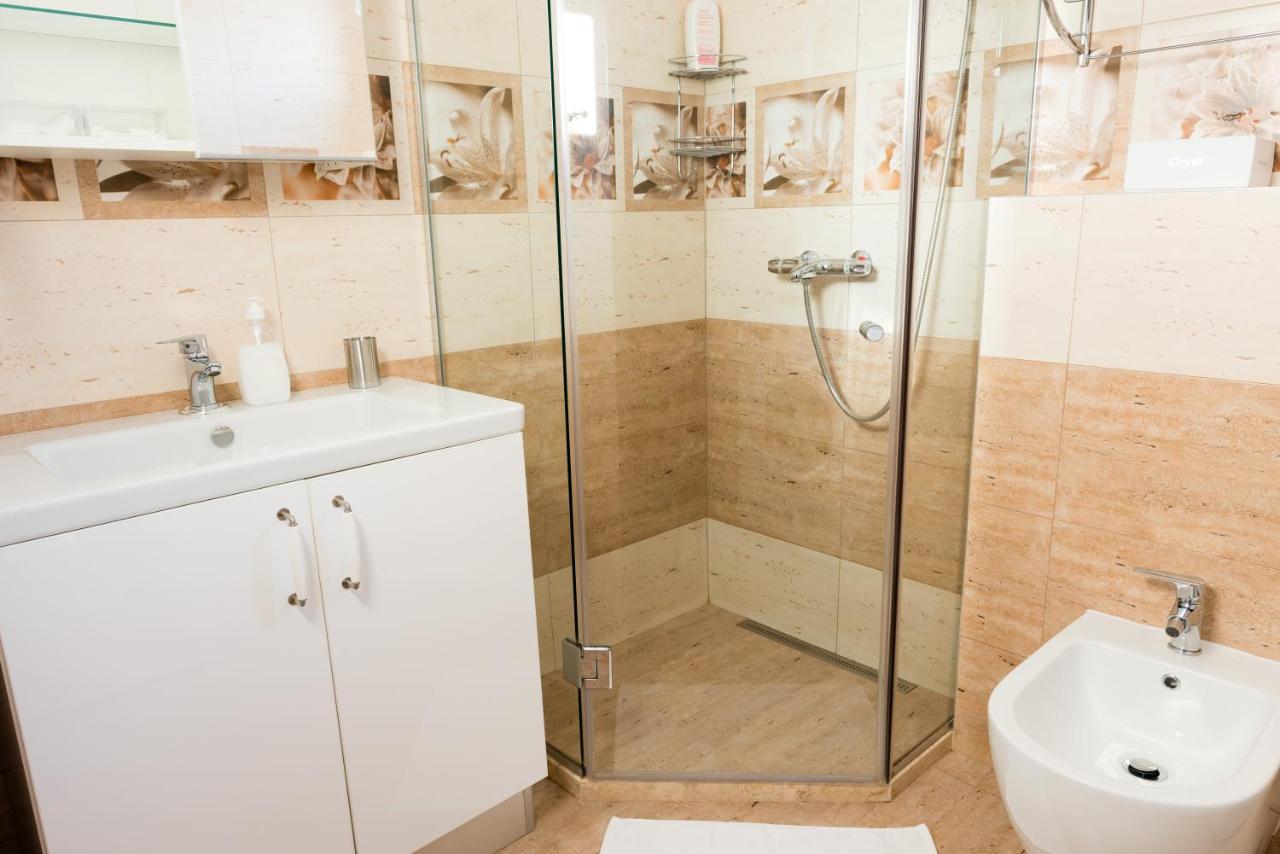 Romexpo Apartment Luxury - Aproape De Centru Si Parc Herastrau! Bukarest Eksteriør billede